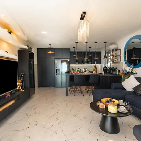 Apartment Superior La Boheme With Balcony And Sea View *